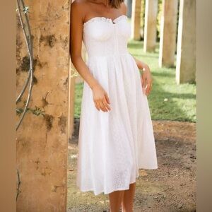 Petal & Pup Lille Midi Dress in White, size XL